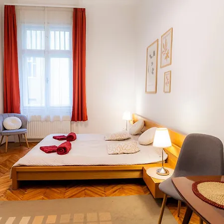 Apartman Charles *